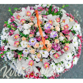 Basket of flowers 'Tale 3'